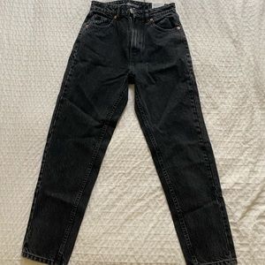 Black Zara Classic Mom Fit Jeans - 4 (runs small)